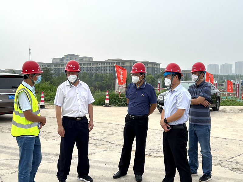 蚌埠市委常委、市委秘書長(zhǎng)、懷遠(yuǎn)縣委書記王慶武到G206-03標(biāo)項(xiàng)目調(diào)研指導(dǎo)工作